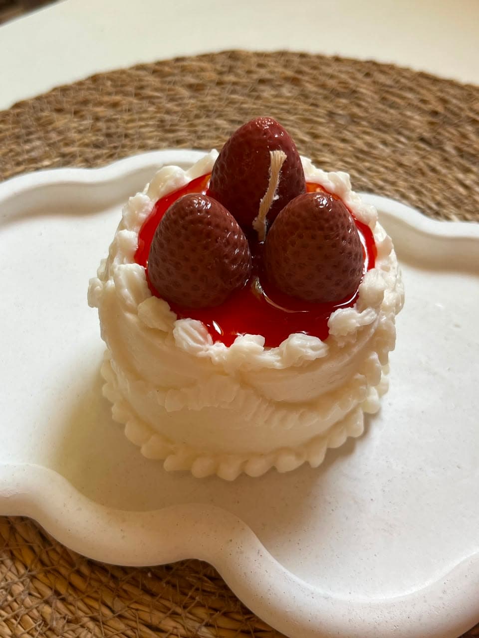 Round cake